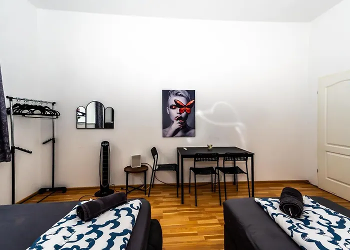 מלון דירות Family Studio- 7 Minutes To Schoenbrunn Palace וינה