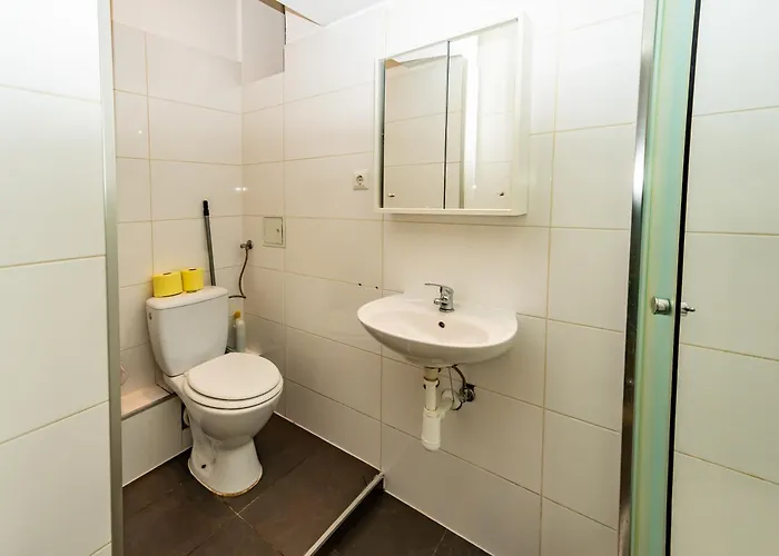 מלון דירות Family Studio- 7 Minutes To Schoenbrunn Palace *