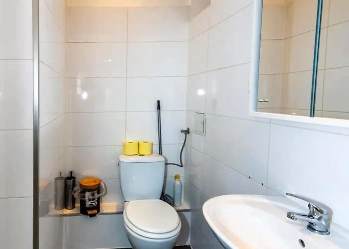 Family Studio- 7 Minutes To Schoenbrunn Palace מלון דירות