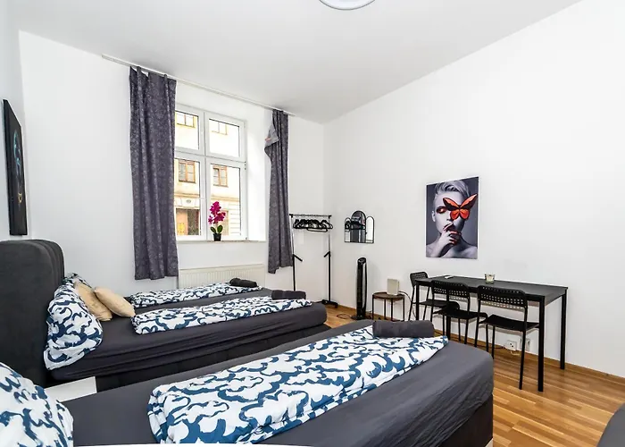 מלון דירות Family Studio- 7 Minutes To Schoenbrunn Palace *